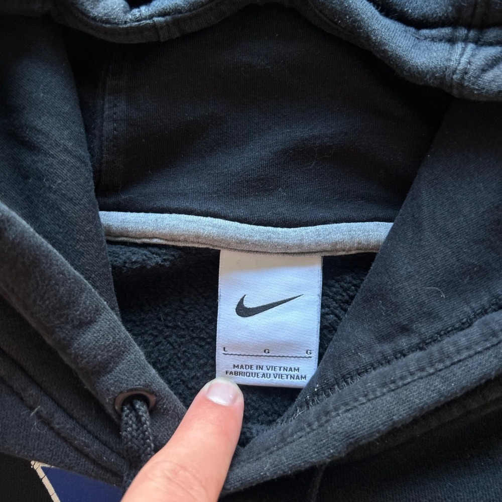 Nike Duke Soccer Sweatshirt Size Large Black Center Swoosh Hoodie Sports - Picture 3 of 5